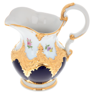 Milchkännchen, Form "B-Form", gestreute Blümchen, königsblau glasiert, Goldbronze, V 0,18 l