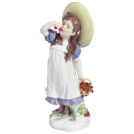 Mädchen mit Kirschen, Bunt staffiert, H 17 cm