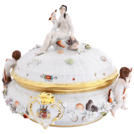 Schwanenterrine mit "Allianzwappen des Grafen Brühl", Form "Schwanendessin"