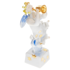 Engel mit Trompete, Bunt und gold staffiert, H 9,5 cm