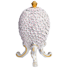 Dose auf Füßen mit Schneeballblüten, H 16,5 cm