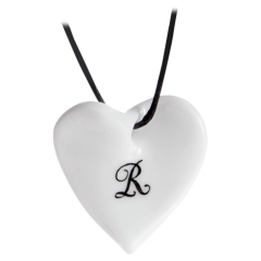 Anhänger "Geschwungenes Herz" mit Monogramm (1 Buchstabe) in Schwarz, 2,5 x 2,5 cm